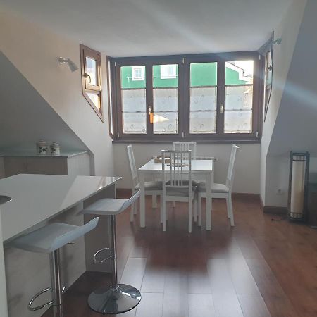 Atico Cine Colon Apartment Ribadeo Bagian luar foto