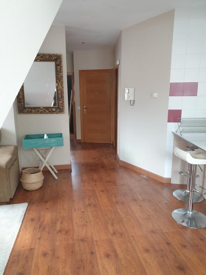 Atico Cine Colon Apartment Ribadeo Bagian luar foto