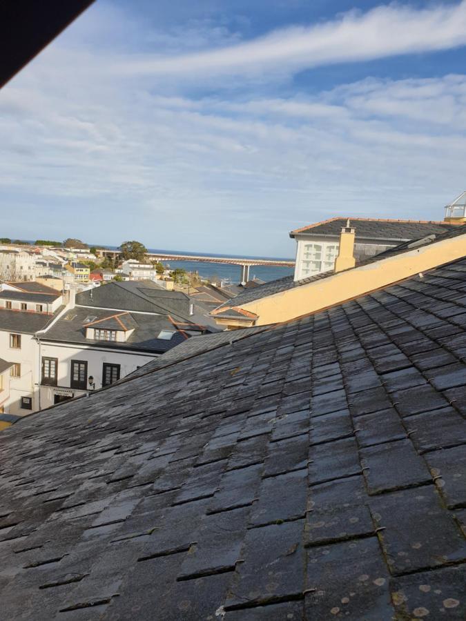 Atico Cine Colon Apartment Ribadeo Bagian luar foto