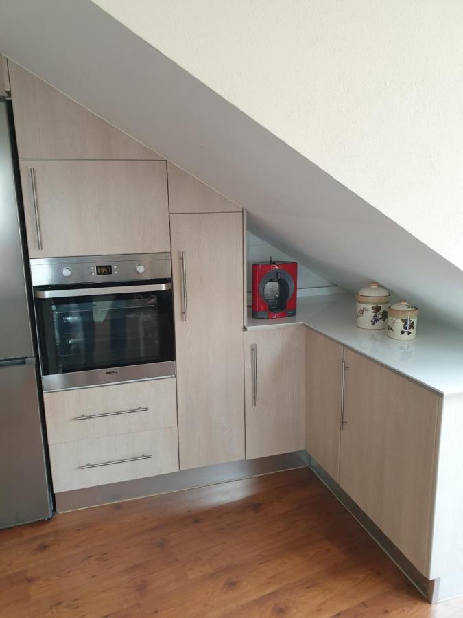 Atico Cine Colon Apartment Ribadeo Bagian luar foto