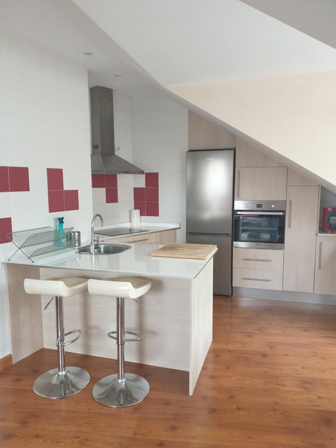 Atico Cine Colon Apartment Ribadeo Bagian luar foto