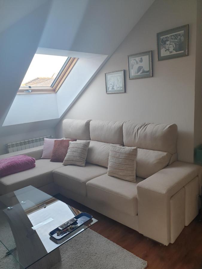 Atico Cine Colon Apartment Ribadeo Bagian luar foto